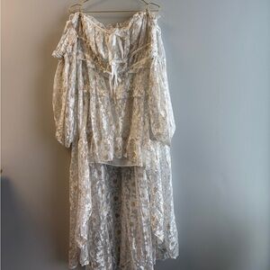 For love and lemons Off-Shoulder Lace Dress